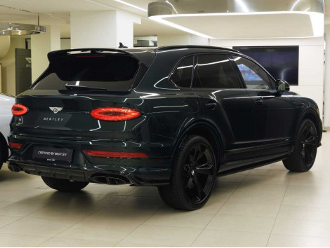 Bentley Bentayga Azure 3700 км