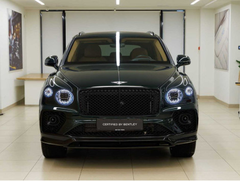 Bentley Bentayga Azure 3700 км